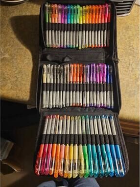 Soucolor Gel Pens 120 Piece Set 60 Pens + 60 Refills-Regular, glitter & Metallic